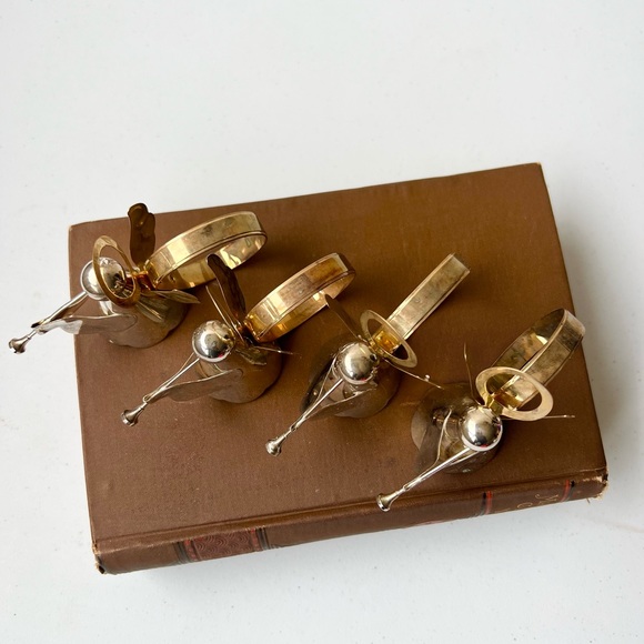 Brass Angel napkin holder - Picture 9 of 9